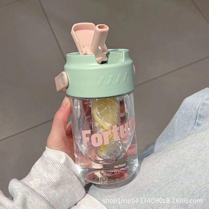 New summer model student straw water cup, high aesthetic value, large capacity, portable for outdoor sports, with tea separator, student cup 600ml зелёный
New summer model student straw water cup, high aesthetic value, large capacity, portable for outdoor sports, with tea separator, student cup 600ml зелёный