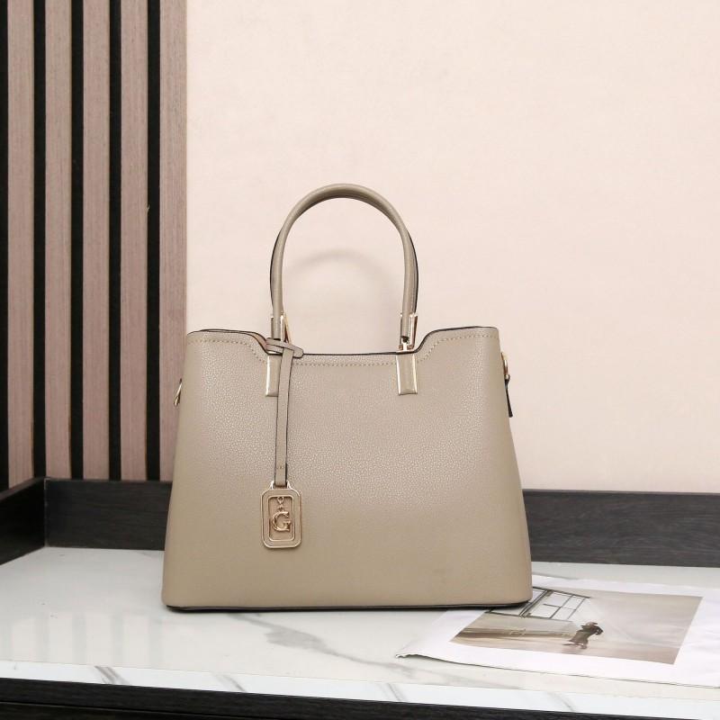 Factory Top Layer Cowhide Tote Crossbody Handbag With Large Capacity Versatile Commuting AB Side Pendant Length 28, Width 12.5, Height 21cm
Factory Top Layer Cowhide Tote Crossbody Handbag With Large Capacity Versatile Commuting AB Side Pendant Length 28, Width 12.5, Height 21cm
