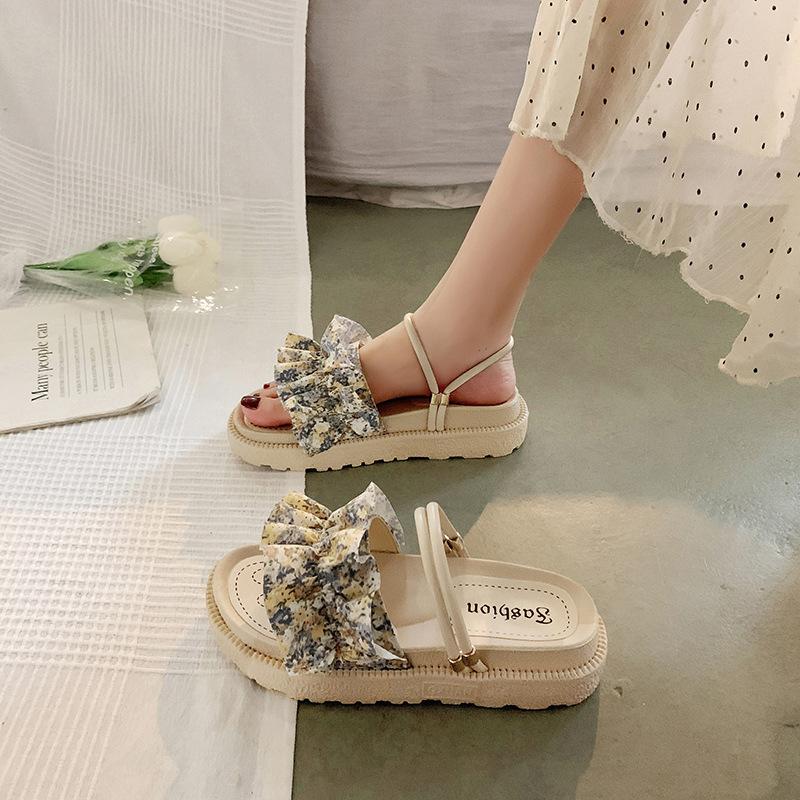 Niche sandals women s summer flat bottom new fashion thick bottom two wear sandals 35 синій
Niche sandals women s summer flat bottom new fashion thick bottom two wear sandals 35 синій