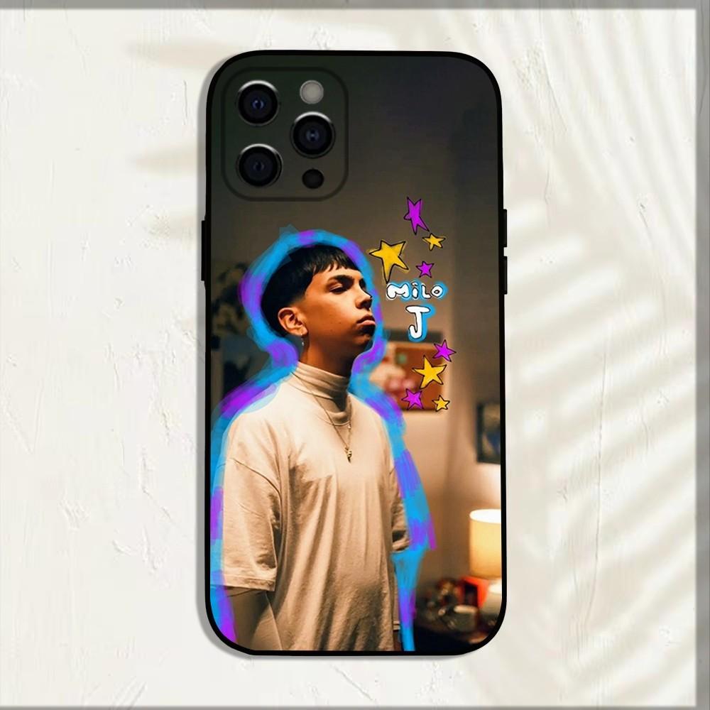 Singer M-Milo J Phone Case For iPhone 16,15,14,13,12,11,Pro,X,XS,Max,XR,Plus,Mini Soft Black Cover iPhone13mini
Singer M-Milo J Phone Case For iPhone 16,15,14,13,12,11,Pro,X,XS,Max,XR,Plus,Mini Soft Black Cover iPhone13mini