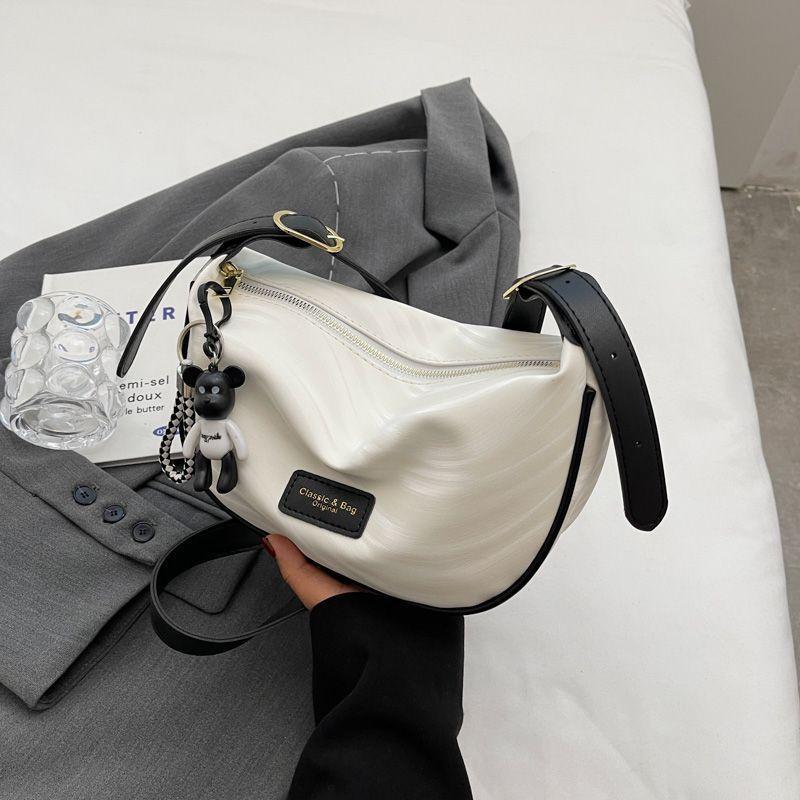 Box Premium Texture Niche Bag Women s 2025 New Versatile Explosive Crossbody Bag Fashion Shoulder Dumpling Bag No specification
Box Premium Texture Niche Bag Women s 2025 New Versatile Explosive Crossbody Bag Fashion Shoulder Dumpling Bag No specification