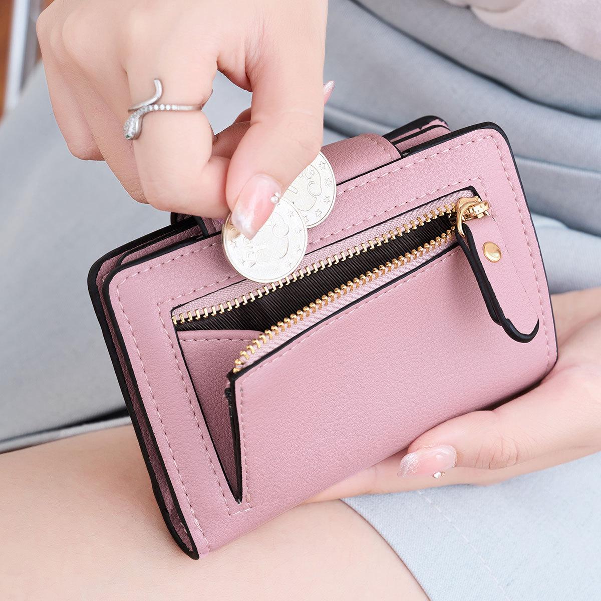 New women s wallet buckle short wallet simple and fashionable multi-functional small wallet бежевий
New women s wallet buckle short wallet simple and fashionable multi-functional small wallet бежевий
