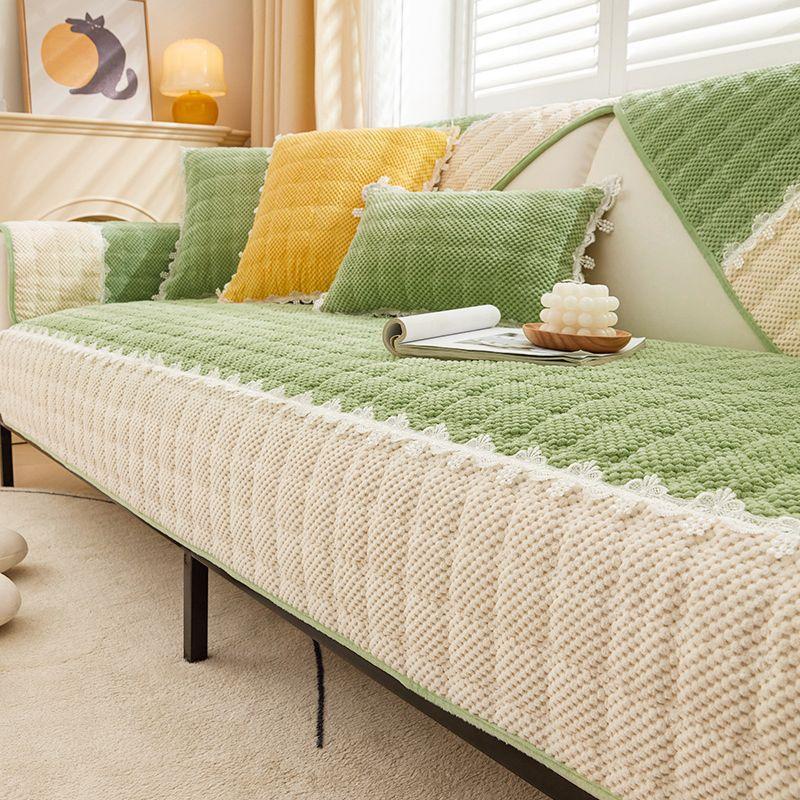 Velvet Sofa Cushion Plush Cushion Four Seasons Universal Non-Slip Sofa Cover Backrest Cover Towel 70*70cm
Velvet Sofa Cushion Plush Cushion Four Seasons Universal Non-Slip Sofa Cover Backrest Cover Towel 70*70cm
