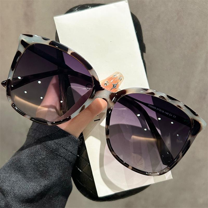 2026 New Arrivals Premium Polarized Sunglasses for Women UV-Protection Sunglasses Outdoor Cycling Sunglasses леопардовий
2026 New Arrivals Premium Polarized Sunglasses for Women UV-Protection Sunglasses Outdoor Cycling Sunglasses леопардовий