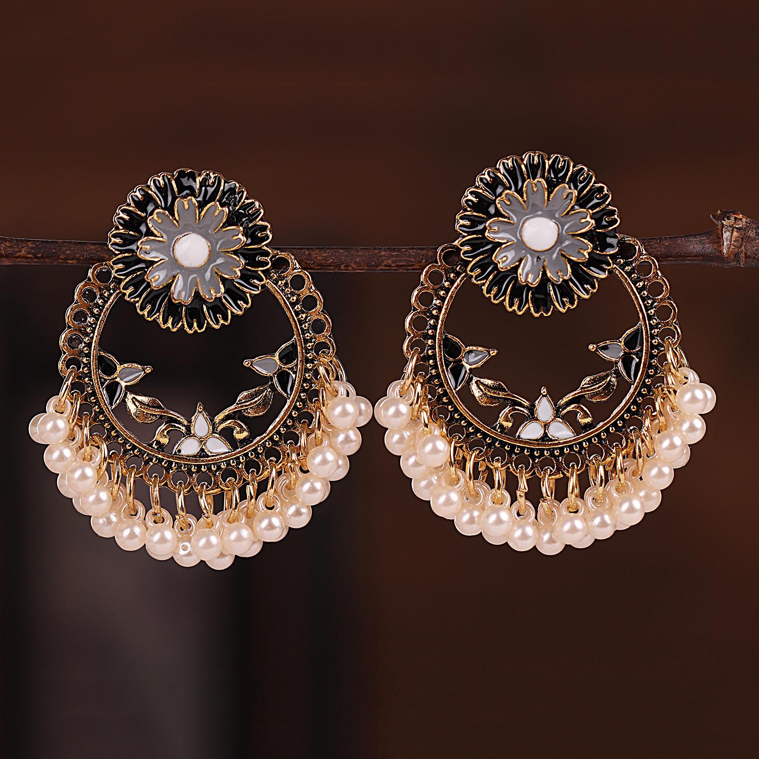 Vintage Women s Pink Flower Indian Earrings Boho Ethnic Enamel Hollow Pearl Beads Tassel Jhumka Earrings Wedding Jewelry Gift чорний
Vintage Women s Pink Flower Indian Earrings Boho Ethnic Enamel Hollow Pearl Beads Tassel Jhumka Earrings Wedding Jewelry Gift чорний