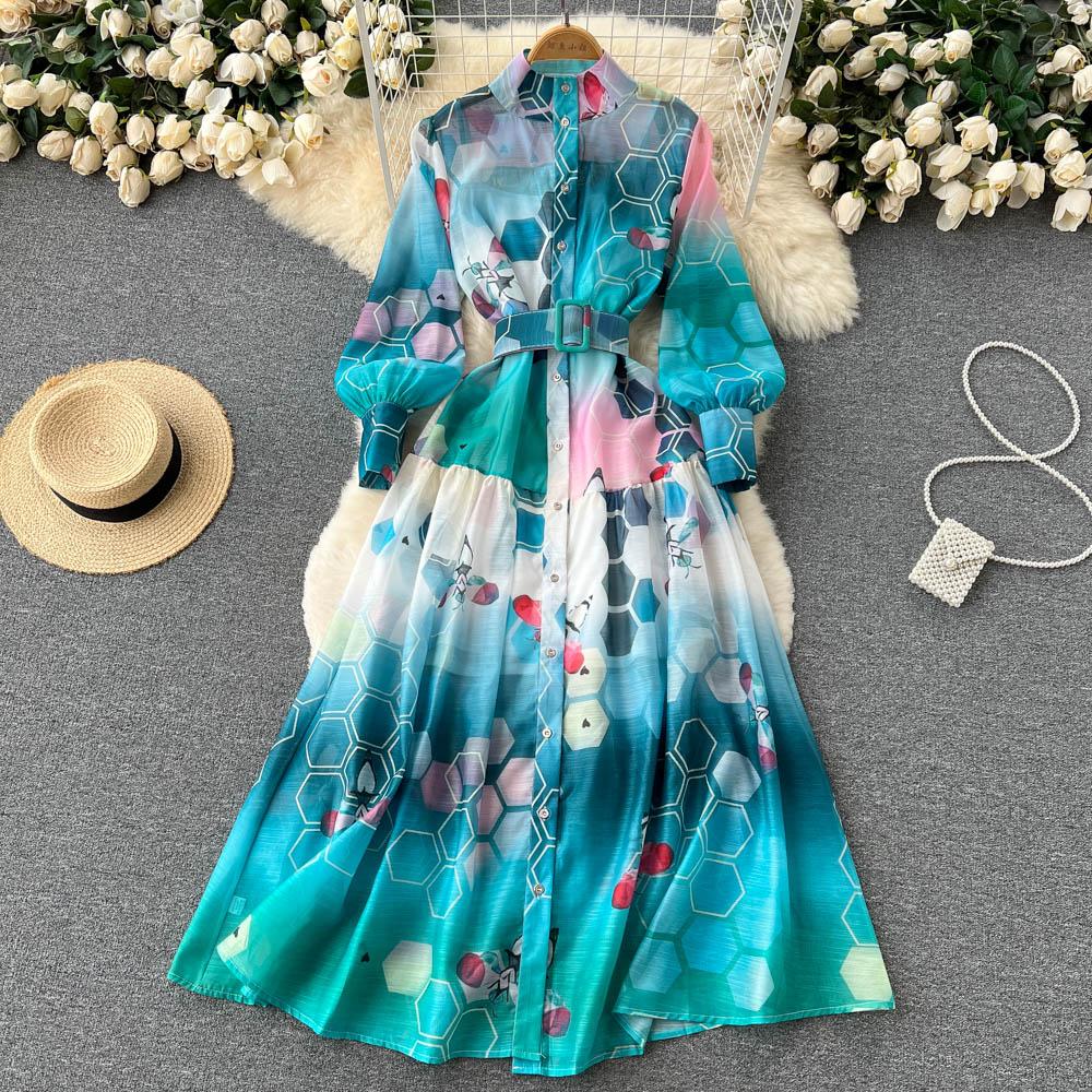 2022 Новое легкое и знакомое стильное свободное платье с принтом и рукавами-фонариками на талии и тонким темпераментным воротником-стойкой