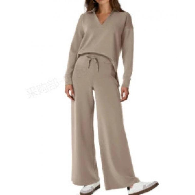 V-neck Drawstring Waist Top & Flared Pants Two-Piece Set S
V-neck Drawstring Waist Top & Flared Pants Two-Piece Set S
