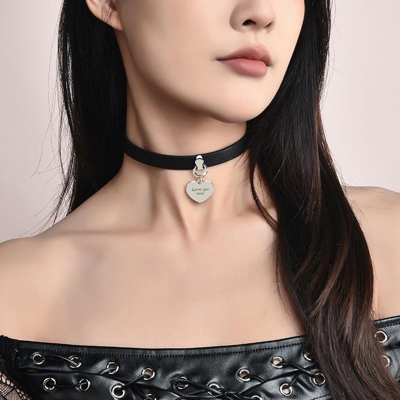 Women s Black Leather Heart Choker with Stainless Steel Pendant - Trendy and Versatile Fashion Necklace 18K Gold Plated
Women s Black Leather Heart Choker with Stainless Steel Pendant - Trendy and Versatile Fashion Necklace 18K Gold Plated