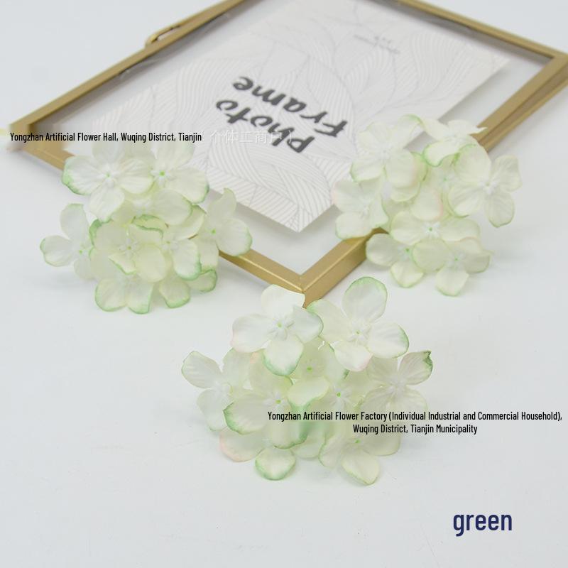 9-Fork Hydrangea Flower Hairpin & Bonsai Arrangement Gift Box
9-Fork Hydrangea Flower Hairpin & Bonsai Arrangement Gift Box