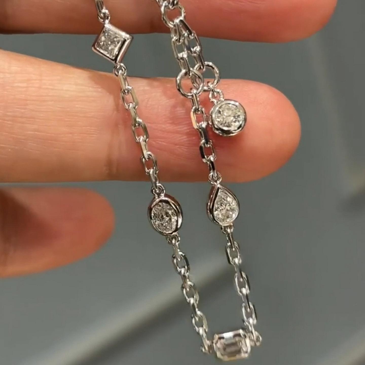 New in irregular bubble inlay diamonds bracelet for women with light luxury and fashion chain bracelets simple party jewelry 17-20cm серебряный
New in irregular bubble inlay diamonds bracelet for women with light luxury and fashion chain bracelets simple party jewelry 17-20cm серебряный