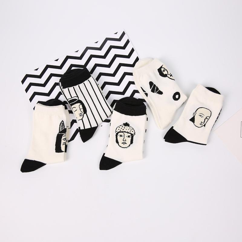 Japan Style Cool Sexy Women Funny Head Patterned Short Socks Cotton Funny Hipster Art Ankle Black and White Style Harajuku Sox
Japan Style Cool Sexy Women Funny Head Patterned Short Socks Cotton Funny Hipster Art Ankle Black and White Style Harajuku Sox