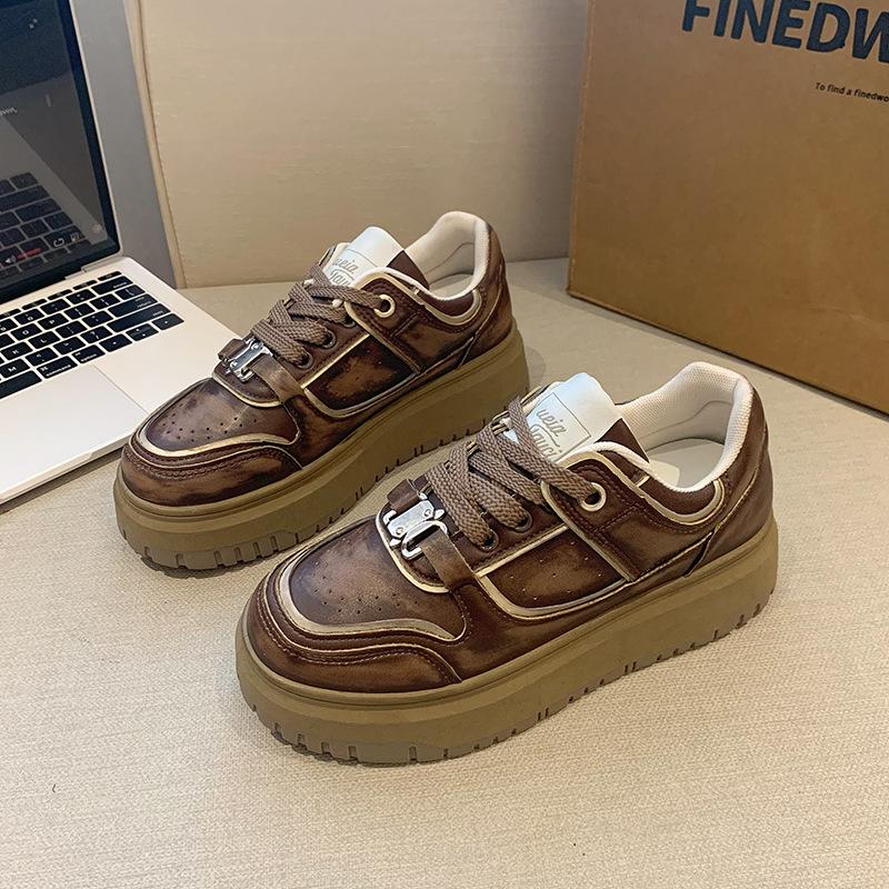 Ретро-цветная толстая подошва, увеличивающая рост, женская обувь для досок 2024 года, новая повседневная спортивная обувь с металлической пряжкой 40 коричневый
Ретро-цветная толстая подошва, увеличивающая рост, женская обувь для досок 2024 года, новая повседневная спортивная обувь с металлической пряжкой 40 коричневый
