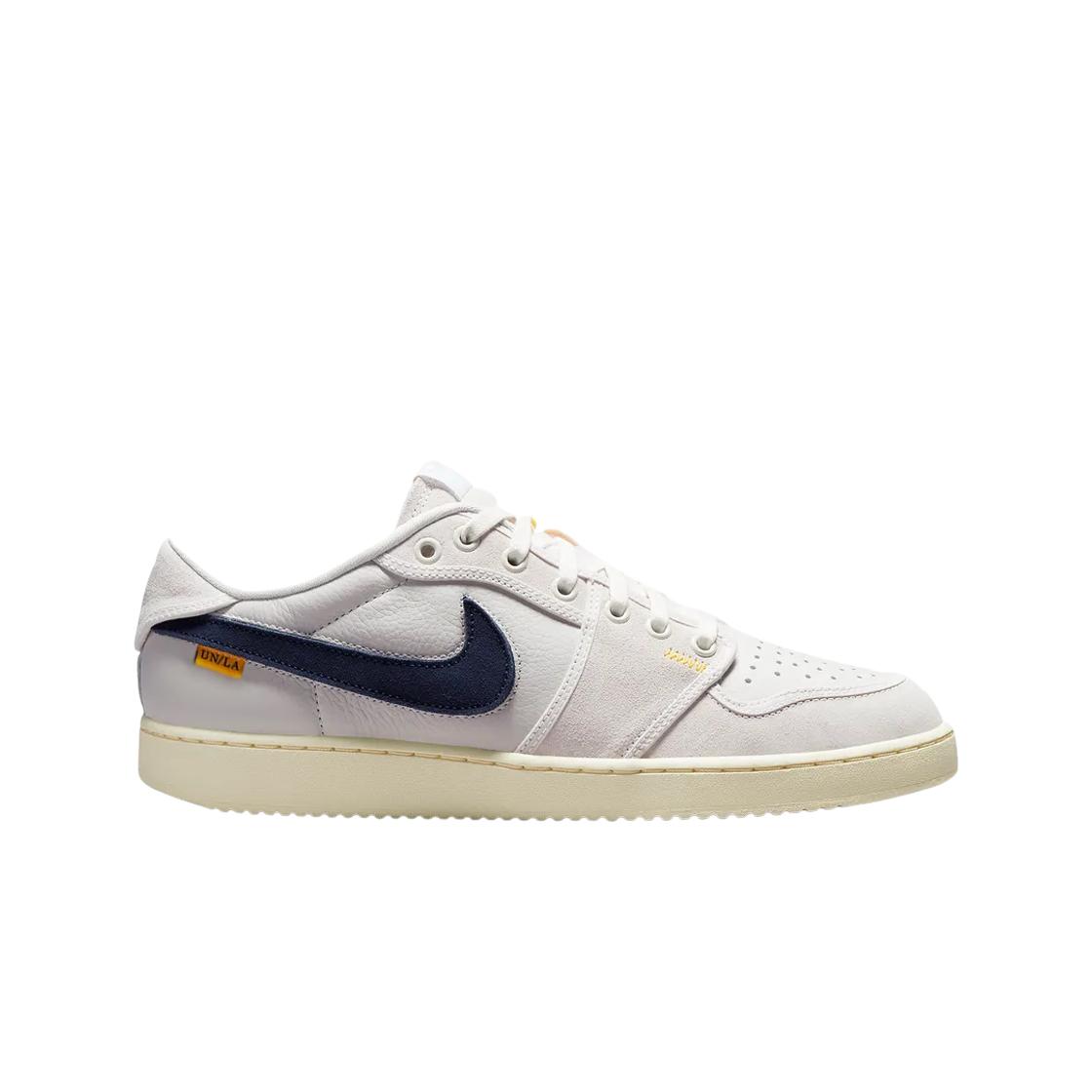 Мужские кроссовки Jordan 1 x Union KO Low Sail нейтрально-серого цвета DZ4864-100 
Мужские кроссовки Jordan 1 x Union KO Low Sail нейтрально-серого цвета DZ4864-100