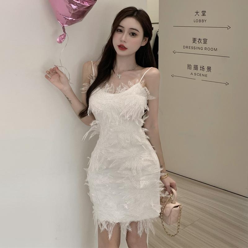 2025 fashion new women s clothing super fairy celebrity three-dimensional flower suspender slim dress one size fits all білий
2025 fashion new women s clothing super fairy celebrity three-dimensional flower suspender slim dress one size fits all білий