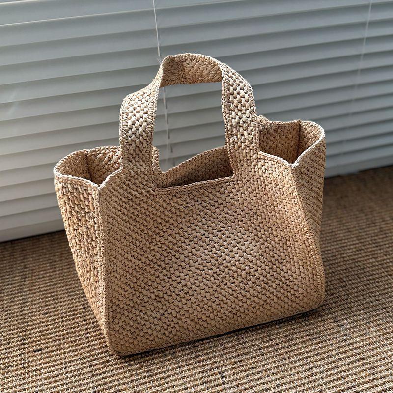 New Fashion Simple Niche Woven Bag Raffia Handmade Crochet Bag Small Size Square Bag Portable Basket Bag Beach Natural color
New Fashion Simple Niche Woven Bag Raffia Handmade Crochet Bag Small Size Square Bag Portable Basket Bag Beach Natural color