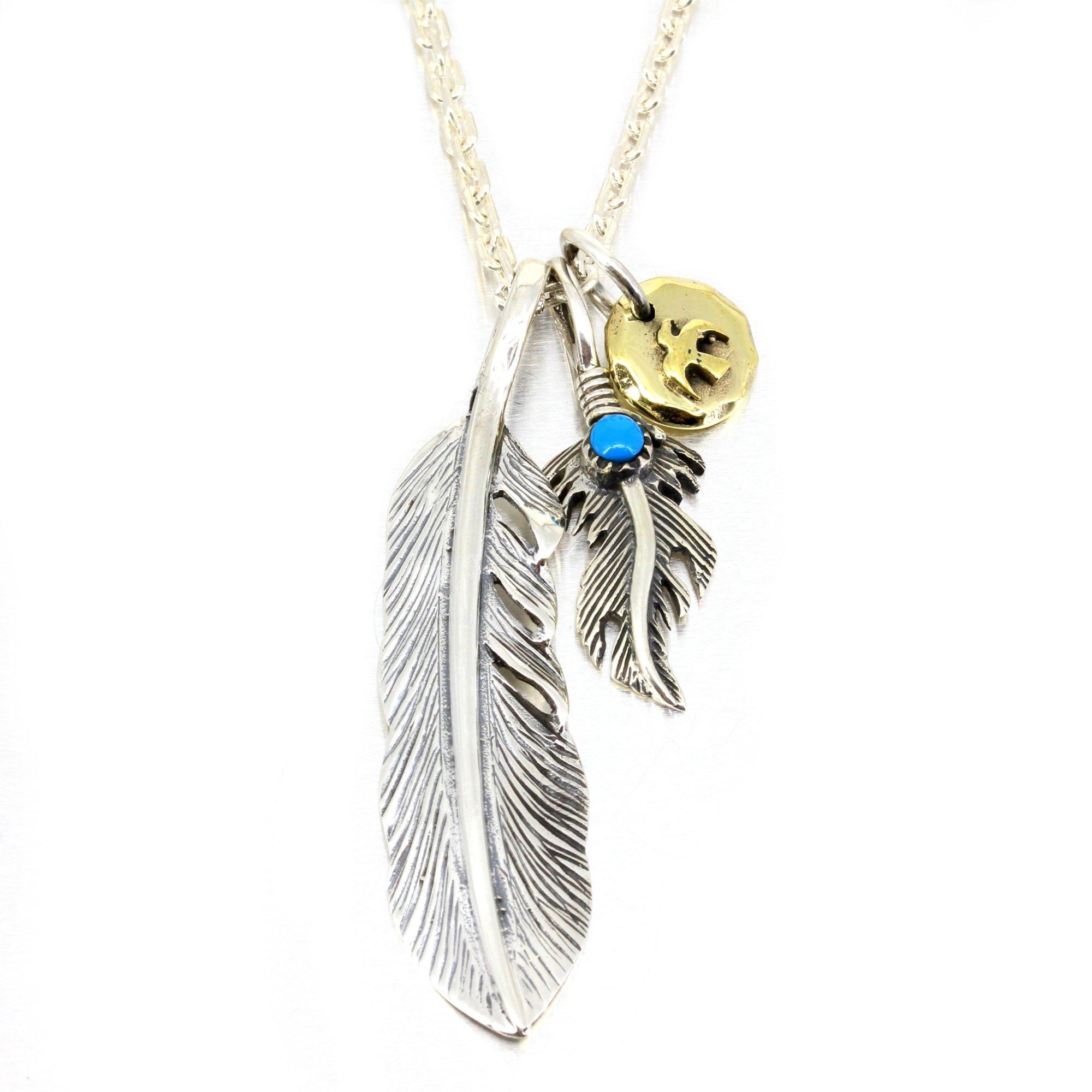 Verante Silver 925 Feather Chain Necklace with Turquoise Eagle Mark, Native American Design for Men
Verante Silver 925 Feather Chain Necklace with Turquoise Eagle Mark, Native American Design for Men