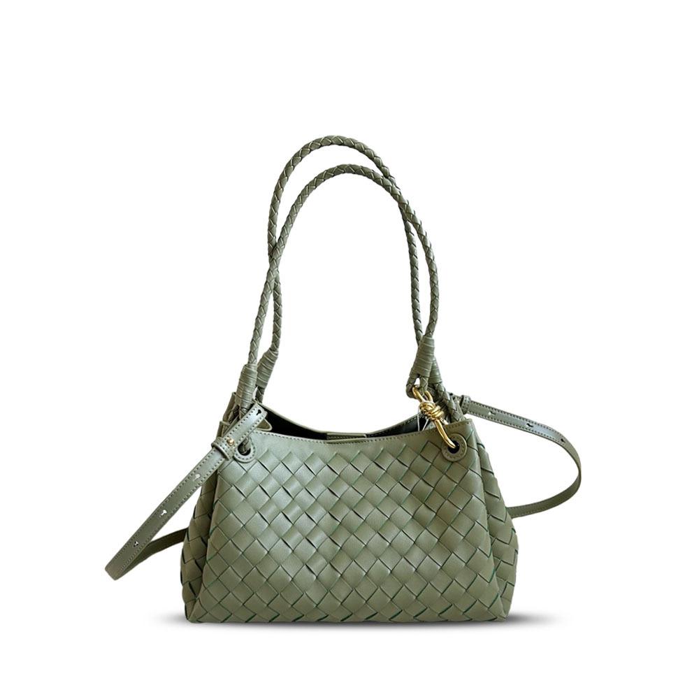 New medium parachute leather woven portable cross-border popular underarm bucket bag fashionable shoulder messenger women s bag 29.5*17*18.5cm
New medium parachute leather woven portable cross-border popular underarm bucket bag fashionable shoulder messenger women s bag 29.5*17*18.5cm
