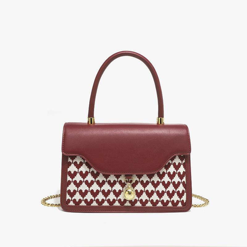 Heart-shaped red handbag for women 2024 new model, high-end wedding bag, bride gift, bridal bag, crossbody handbag Default красный
Heart-shaped red handbag for women 2024 new model, high-end wedding bag, bride gift, bridal bag, crossbody handbag Default красный