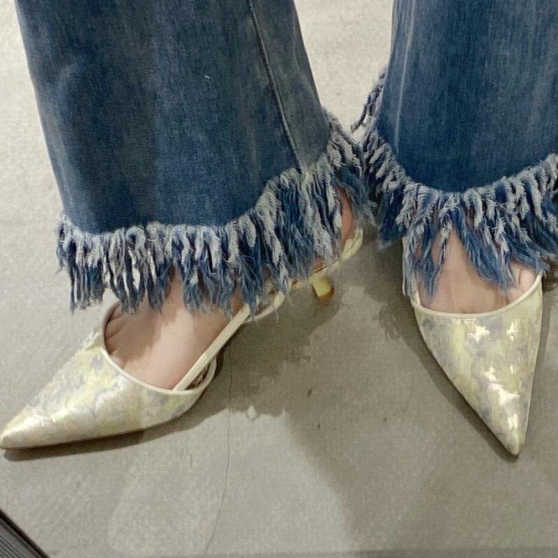 2025 women s summer new sexy pointed stiletto sandals outdoor banquet party shallow mouth ladies buckle high heels 34--40 size 40 сірий колір
2025 women s summer new sexy pointed stiletto sandals outdoor banquet party shallow mouth ladies buckle high heels 34--40 size 40 сірий колір