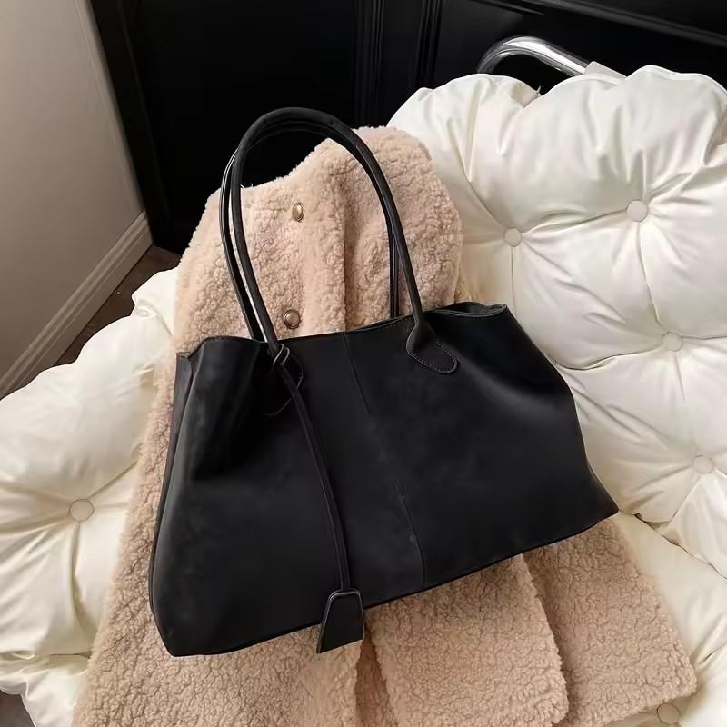 FLYING STARS Women s Retro Handbag Large Capacity Y2K Women Short Handle PU Leather Big Solid Color Handbag Women s Shoulder Bag 46cmX25cmX13cm чёрный
FLYING STARS Women s Retro Handbag Large Capacity Y2K Women Short Handle PU Leather Big Solid Color Handbag Women s Shoulder Bag 46cmX25cmX13cm чёрный