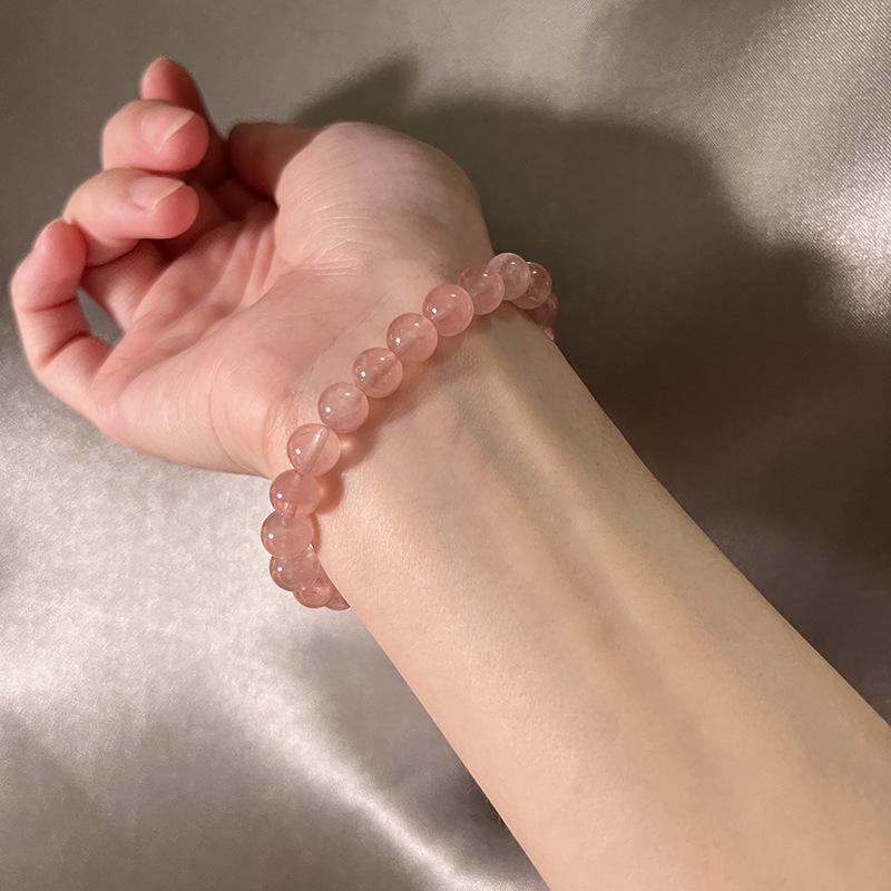 Natural strawberry crystal bracelet women s simple and high-end pink small fresh and sweet bracelet niche light luxury versatile jewelry
Natural strawberry crystal bracelet women s simple and high-end pink small fresh and sweet bracelet niche light luxury versatile jewelry