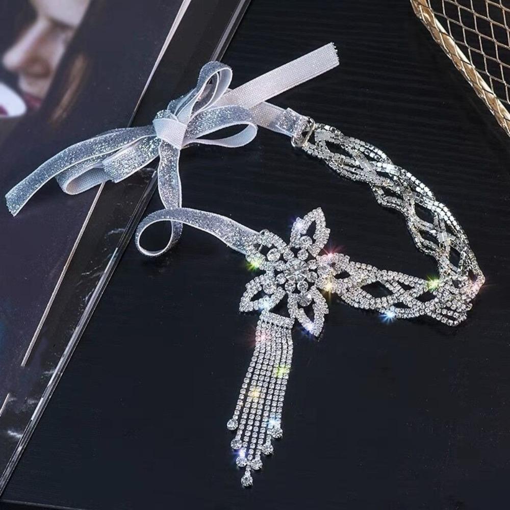 Shiny Exaggerated Necklace Crystal Tassel Lace up Necklace Luxury Rhinestone Flower Necklace Bride білий
Shiny Exaggerated Necklace Crystal Tassel Lace up Necklace Luxury Rhinestone Flower Necklace Bride білий