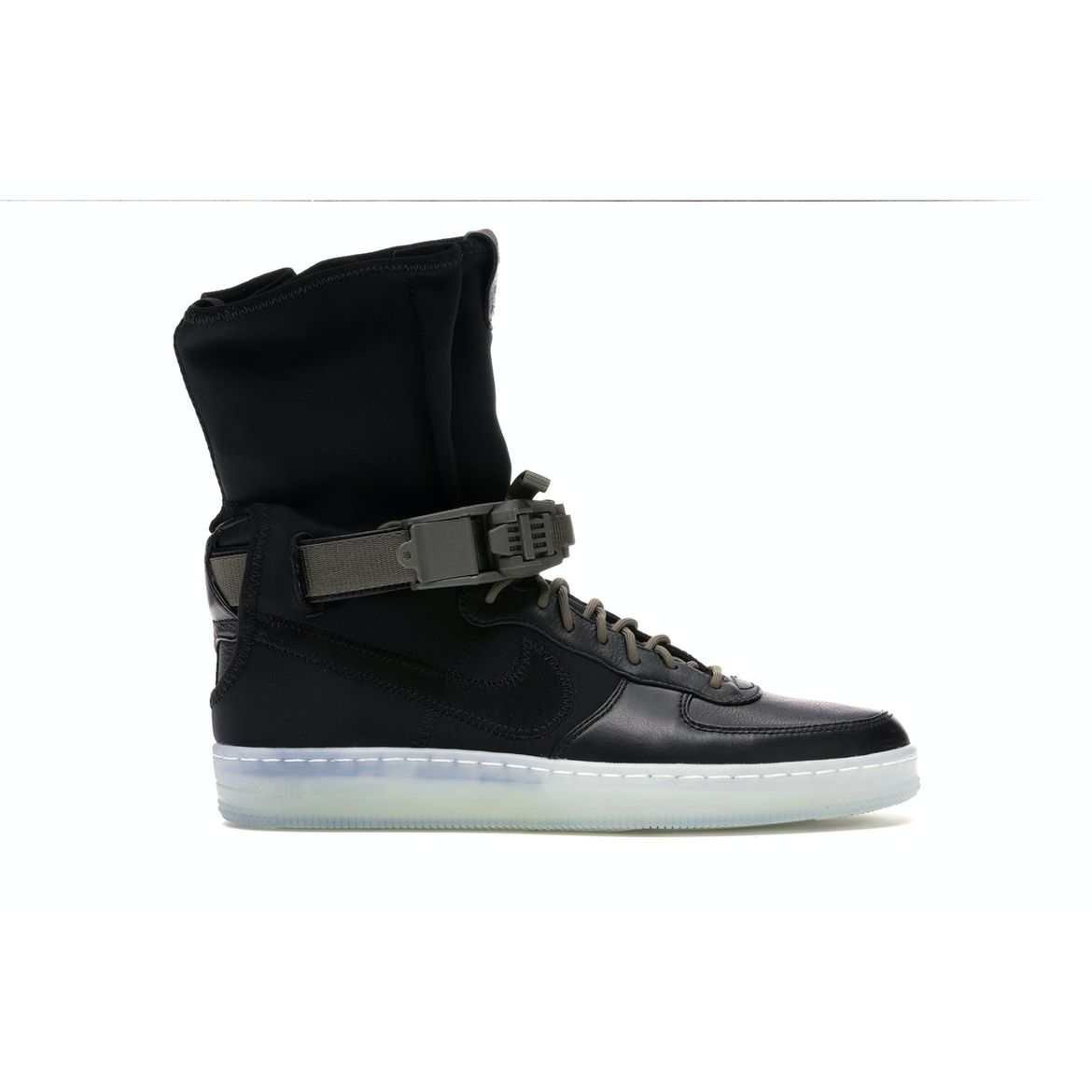 Кроссовки унисекс Acronym x NikeLab Air Force Downtown 1 Hi SP Black Olive черно-оливковые 649941-003 
Кроссовки унисекс Acronym x NikeLab Air Force Downtown 1 Hi SP Black Olive черно-оливковые 649941-003