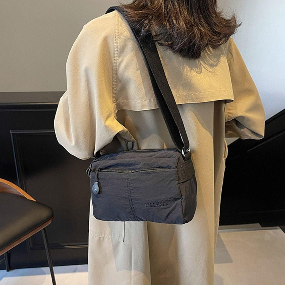 Large Capacity Shoulder Bag Multi-compartment Storage Bag Casual Handbag хакі 
Large Capacity Shoulder Bag Multi-compartment Storage Bag Casual Handbag хакі