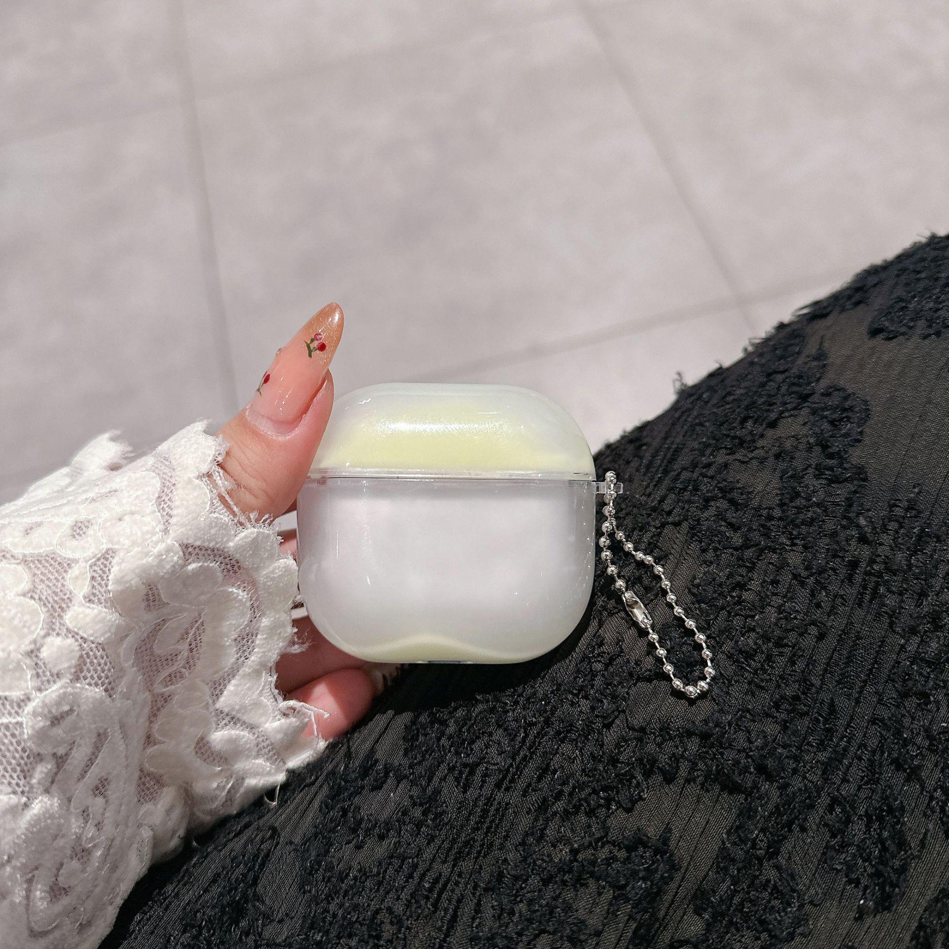 Светящийся чехол из жидкого песка для AirPods 1/2/3 и Pro AirPods 4
Светящийся чехол из жидкого песка для AirPods 1/2/3 и Pro AirPods 4