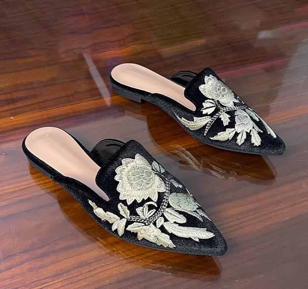 Fashion Embroidery Velour Shoes Woman Strange Heel Slippers Design Mules Femme Pointed Toe Wedges Tacones Slides Slip On Pantuflas Mujer 38
Fashion Embroidery Velour Shoes Woman Strange Heel Slippers Design Mules Femme Pointed Toe Wedges Tacones Slides Slip On Pantuflas Mujer 38