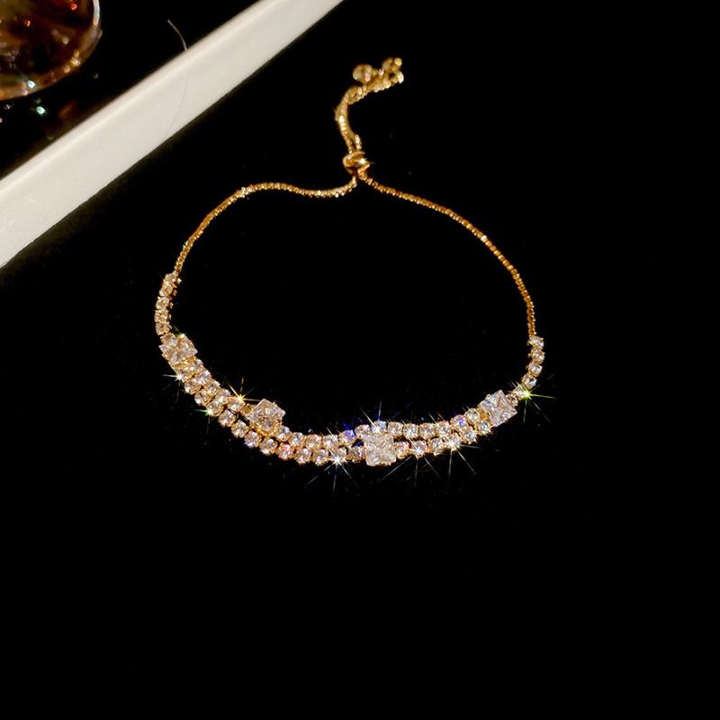 Real Gold-Plated Zircon Double-Layer Bracelet: Fashionable, Cool, and Luxurious High-End Hand Jewelry
Real Gold-Plated Zircon Double-Layer Bracelet: Fashionable, Cool, and Luxurious High-End Hand Jewelry