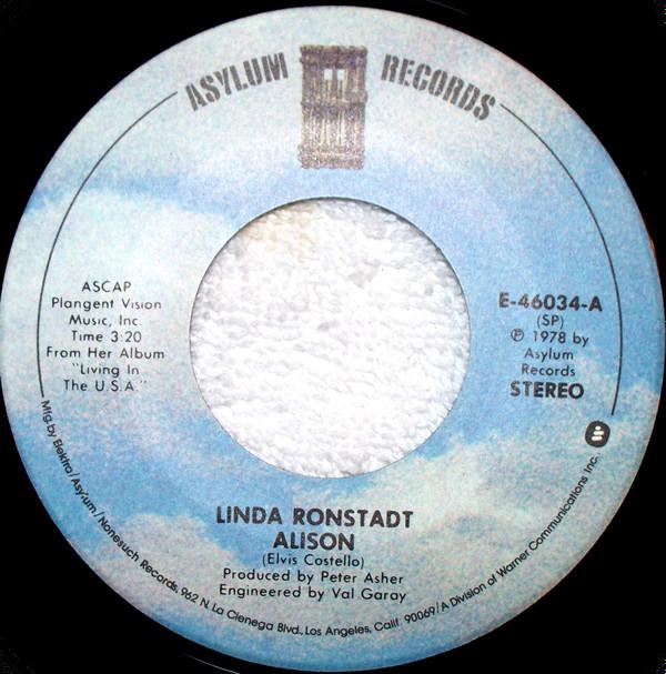 7inch Record LINDA RONSTADT - Alison / Mohammed s Radio E46034 Asylum Records 1978 US Rock Used
7inch Record LINDA RONSTADT - Alison / Mohammed s Radio E46034 Asylum Records 1978 US Rock Used