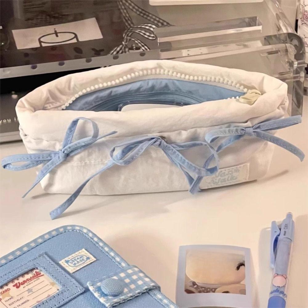 Bow-knot Student Pencil Case Large Capacity Stationery Storage Bag INS Pencil Bag School Supplies рожевий
Bow-knot Student Pencil Case Large Capacity Stationery Storage Bag INS Pencil Bag School Supplies рожевий