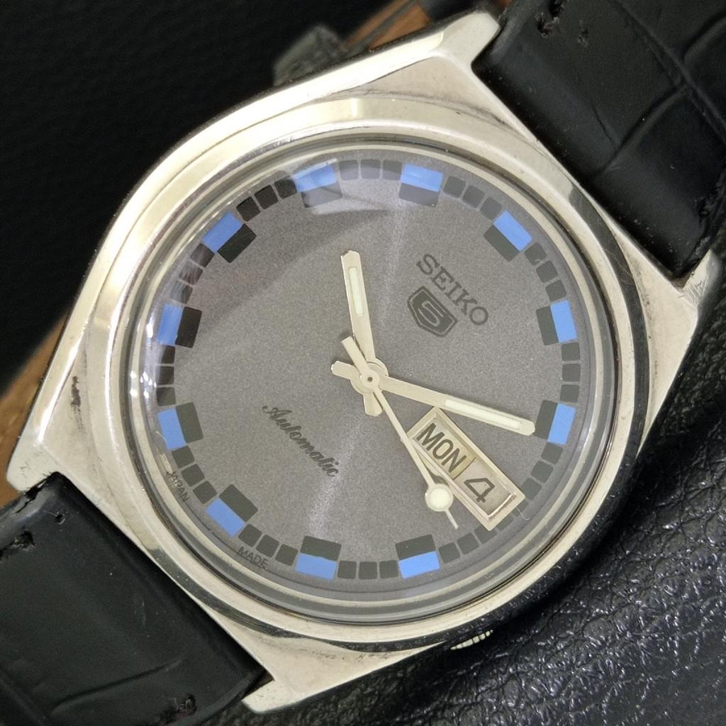 ВИНТАЖНЫЕ МУЖСКИЕ ЧАСЫ SEIKO 5 AUTOMATIC 7009A ЯПОНИЯ С СЕРЫМ ЦИФЕРБЛАТОМ a500135-2 R151a-a500135
ВИНТАЖНЫЕ МУЖСКИЕ ЧАСЫ SEIKO 5 AUTOMATIC 7009A ЯПОНИЯ С СЕРЫМ ЦИФЕРБЛАТОМ a500135-2 R151a-a500135