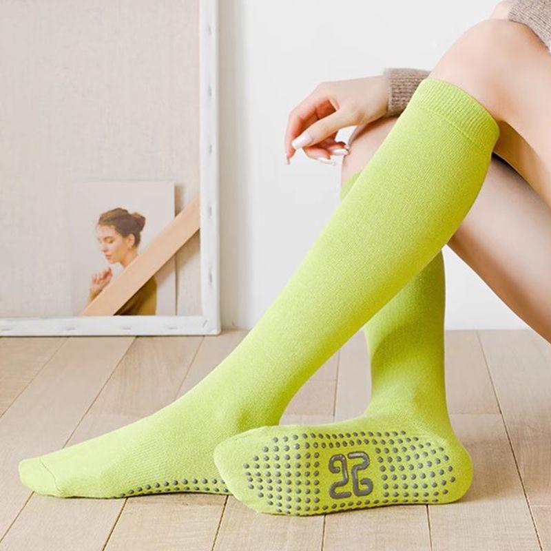 Длинные носки для йоги Нескользящие Профессиональные Женские Носки для Фитнес-зала для Занятий в Помещении Взрослые Носки для Йоги Нескользящие Носки для Пилатеса Lemon Green (calf socks)
Длинные носки для йоги Нескользящие Профессиональные Женские Носки для Фитнес-зала для Занятий в Помещении Взрослые Носки для Йоги Нескользящие Носки для Пилатеса Lemon Green (calf socks)