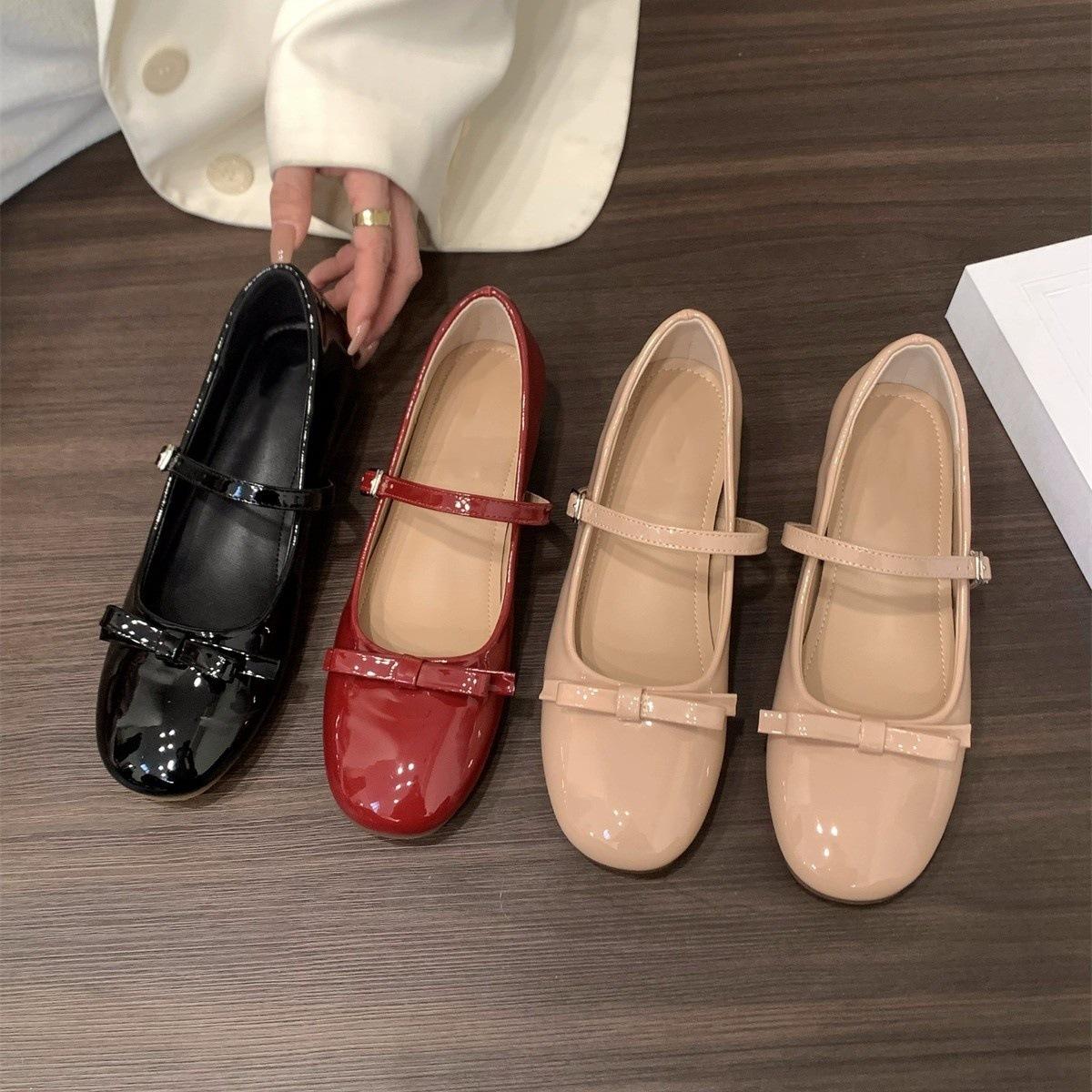 Inner height increase French nude single shoes women s shoes 2025 new spring ballet with skirt Mary Jane evening shoes 35
Inner height increase French nude single shoes women s shoes 2025 new spring ballet with skirt Mary Jane evening shoes 35