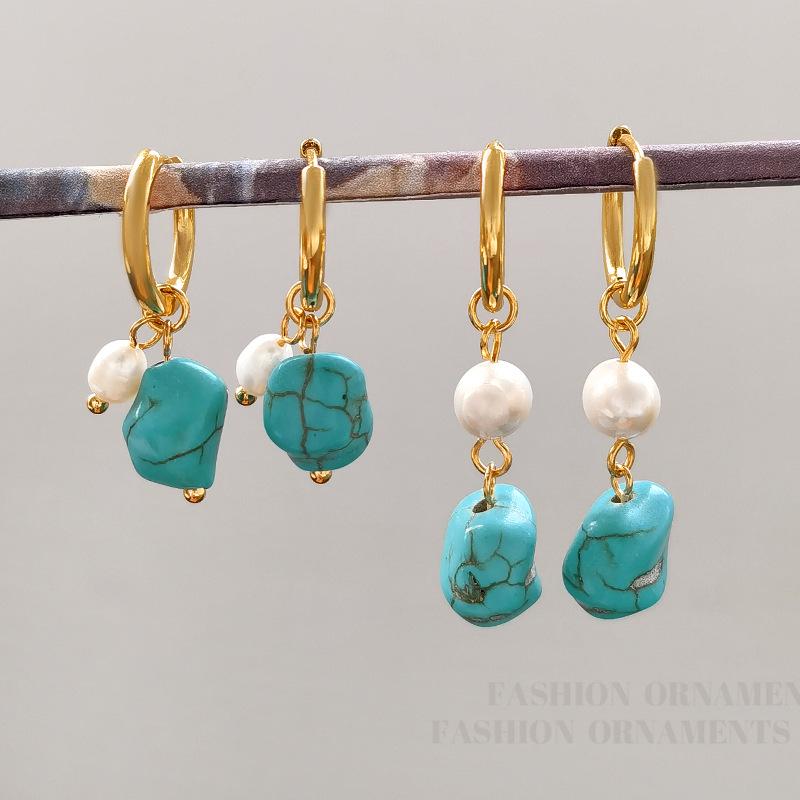 High-End Irregular Blue Turquoise and Cultured Pearl Ear Cuffs - Fashionable Temperament Jewelry
High-End Irregular Blue Turquoise and Cultured Pearl Ear Cuffs - Fashionable Temperament Jewelry
