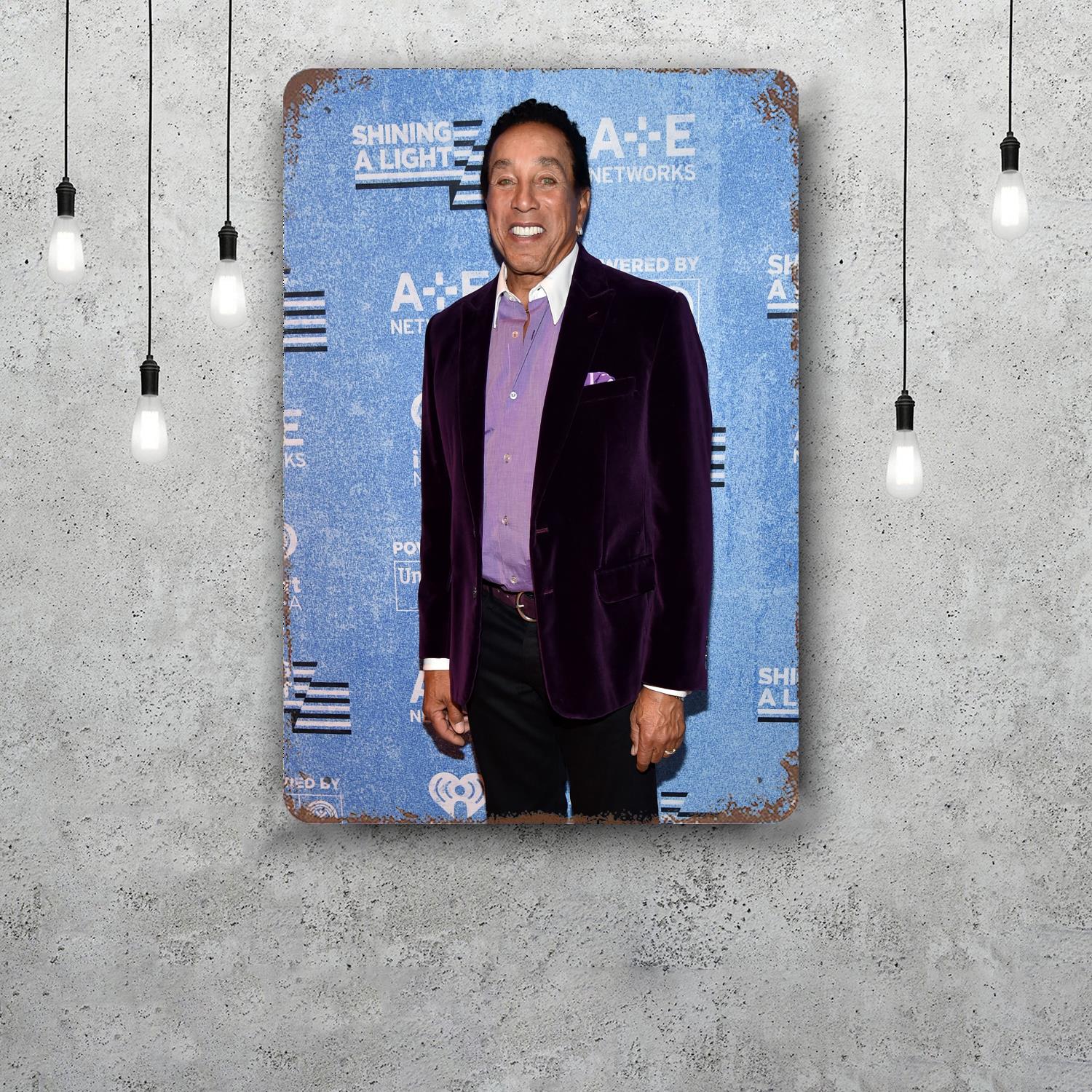 Smokey Robinson Vintage Metal Tin Signs Posters Decor Retro Metal Plaque Wall Art Decor for Garage Bar 20x30cm(7.8x11.8inch)
Smokey Robinson Vintage Metal Tin Signs Posters Decor Retro Metal Plaque Wall Art Decor for Garage Bar 20x30cm(7.8x11.8inch)