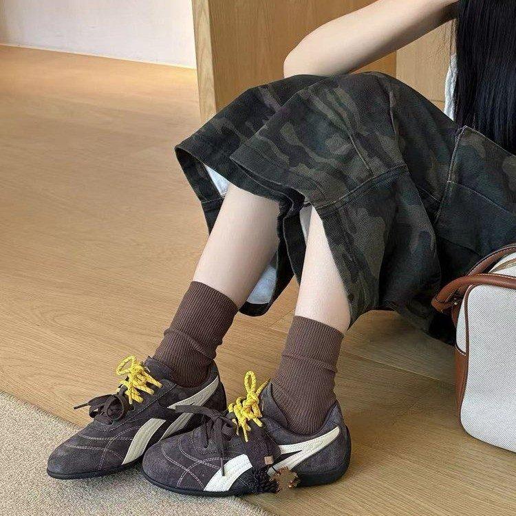 Retro Hong Kong style flat-bottomed German training shoes for women s 2025 autumn new soft-soled, light and breathable casual sports shoes 40 темно-коричневого
Retro Hong Kong style flat-bottomed German training shoes for women s 2025 autumn new soft-soled, light and breathable casual sports shoes 40 темно-коричневого