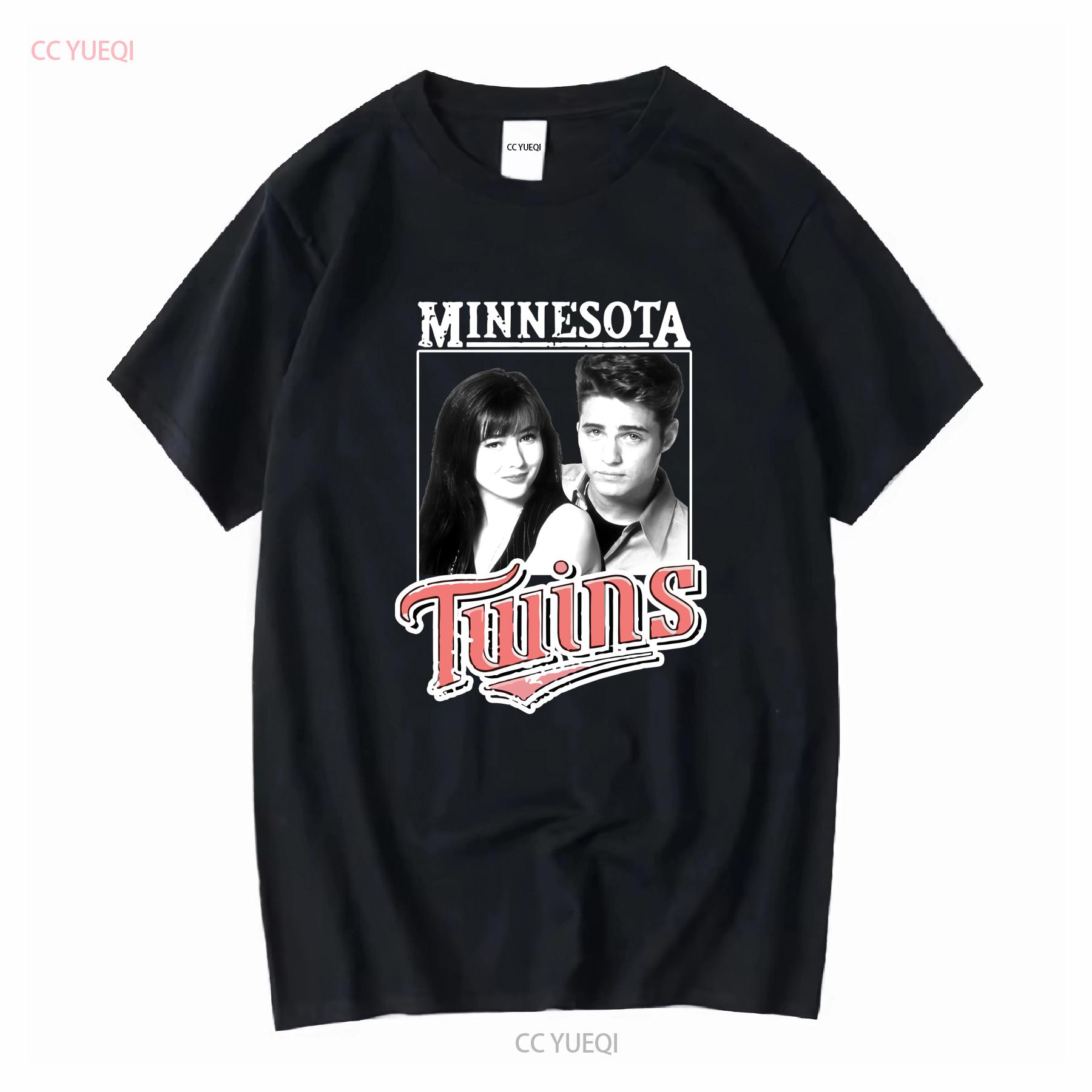 Twins Brenda Brandon Walsh T Shirt long or short sleeves vintage Washed homme graphic Unisex Casual fashion Stylish streetwear 4XL
Twins Brenda Brandon Walsh T Shirt long or short sleeves vintage Washed homme graphic Unisex Casual fashion Stylish streetwear 4XL