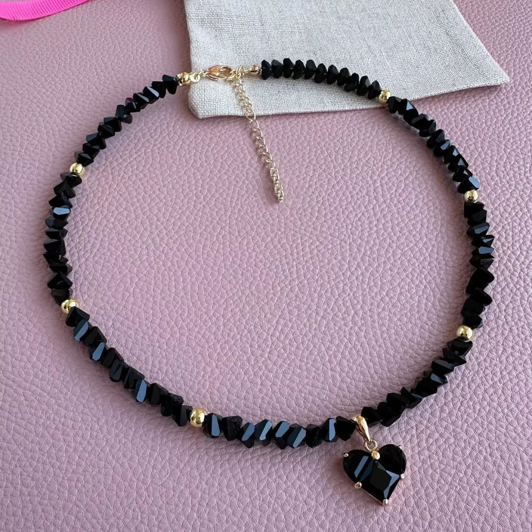 INS Sweet Cool Copper Inlaid Zircon Love Necklace, Light Luxury Handmade Crystal Beaded Collarbone Chain Stainless Steel Necklace
INS Sweet Cool Copper Inlaid Zircon Love Necklace, Light Luxury Handmade Crystal Beaded Collarbone Chain Stainless Steel Necklace