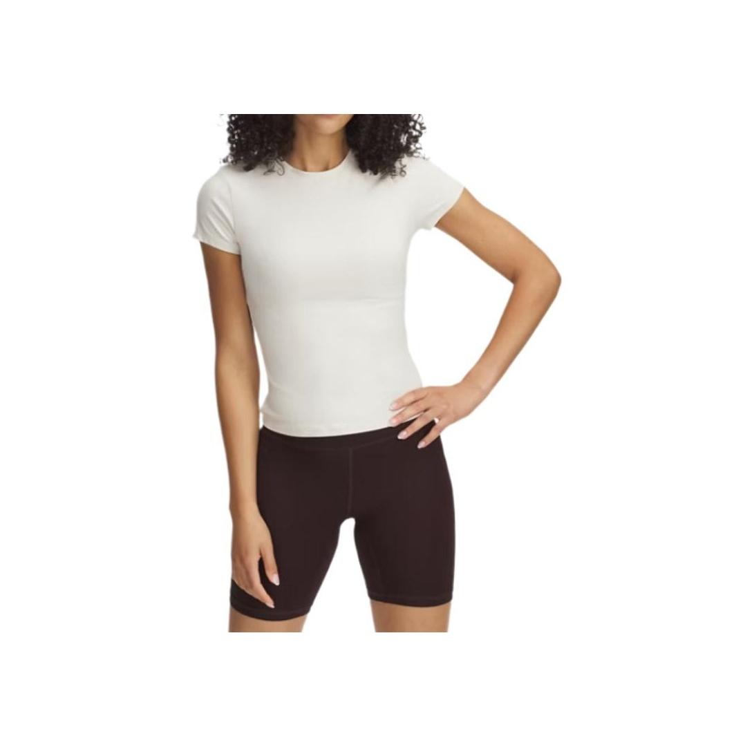 Under Armour Meridian UACore Comfortable Stylish Solid Color Simple Trendy Short Sleeve Regular T-Shirt Women T-Shirts White 6000341-279 XS
Under Armour Meridian UACore Comfortable Stylish Solid Color Simple Trendy Short Sleeve Regular T-Shirt Women T-Shirts White 6000341-279 XS