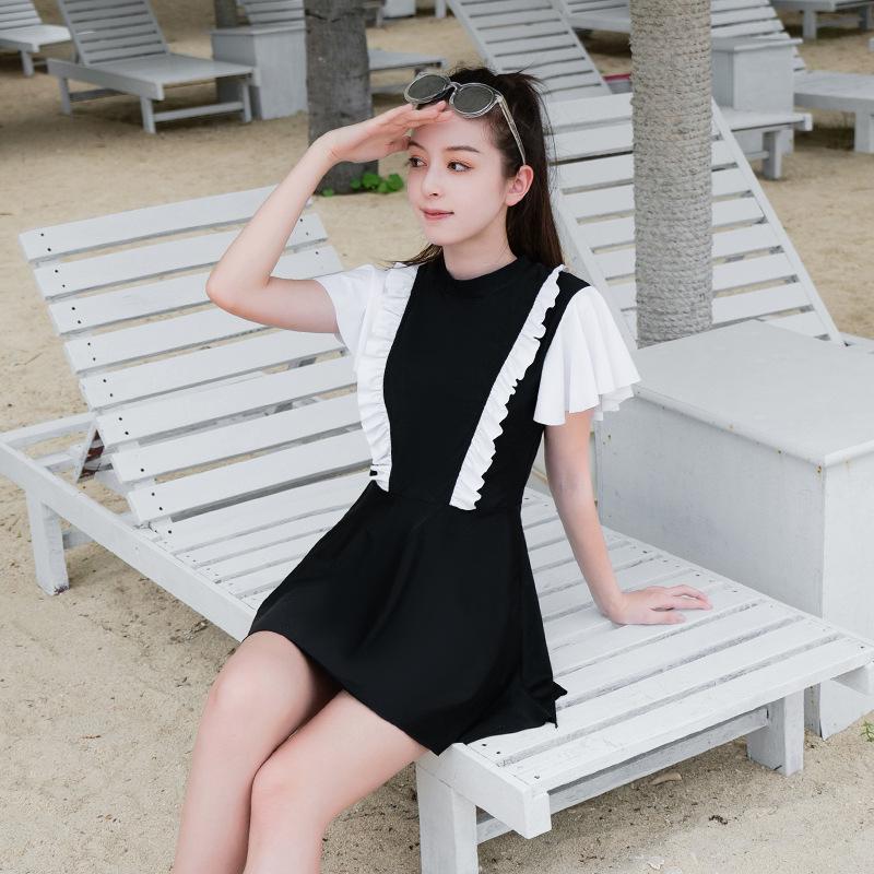 Hai Xilan Jing 2023 Girls Long-Sleeve Sun-Protective Swimsuit: One-Piece Skirt-Style for Beach and Hot Spring Holidays Medium чорний
Hai Xilan Jing 2023 Girls Long-Sleeve Sun-Protective Swimsuit: One-Piece Skirt-Style for Beach and Hot Spring Holidays Medium чорний
