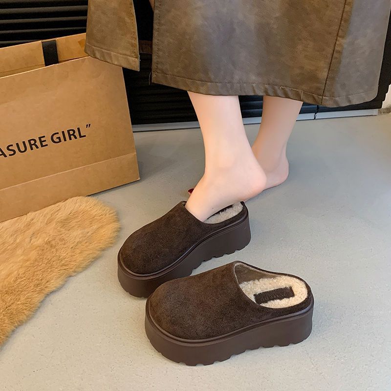 Модная сумка на толстой подошве, обувь для головы, женская обувь, обувь с полуподдержкой, новые бархатные полушлепанцы на осень и зиму, пушистые туфли 35 кофейный
Модная сумка на толстой подошве, обувь для головы, женская обувь, обувь с полуподдержкой, новые бархатные полушлепанцы на осень и зиму, пушистые туфли 35 кофейный