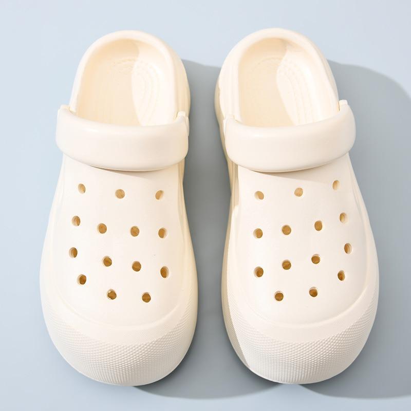 Height-increasing hole shoes, women s summer beach wear, breathable bag head mop, home non-smelly feet, non-slip and wear-resistant versatile sandals 39-40
Height-increasing hole shoes, women s summer beach wear, breathable bag head mop, home non-smelly feet, non-slip and wear-resistant versatile sandals 39-40