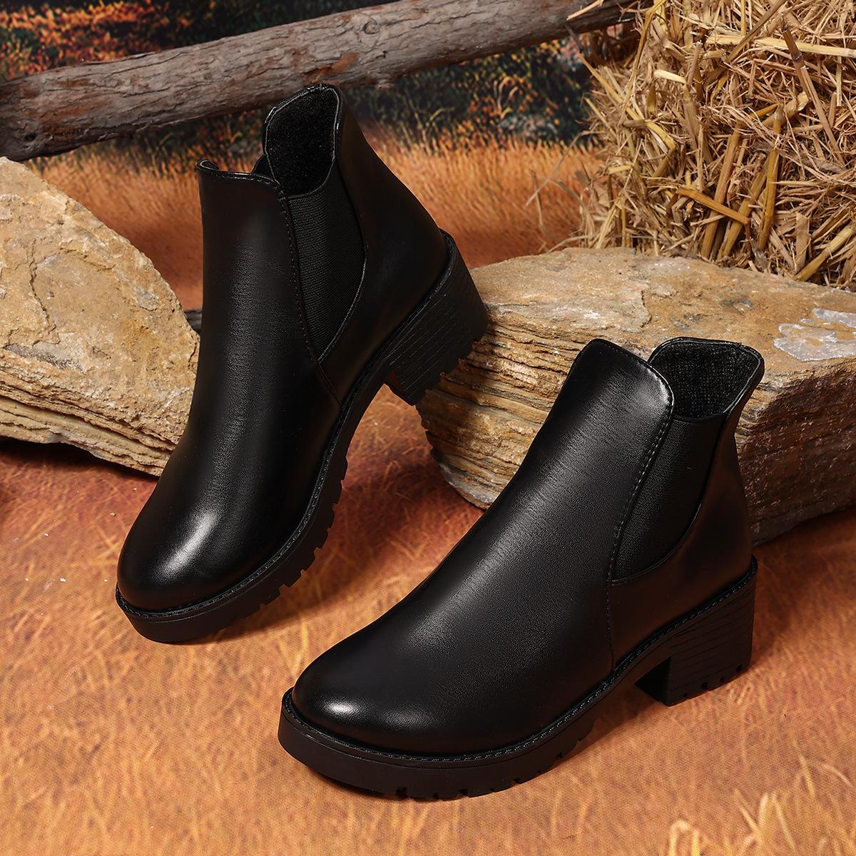 Внешняя торговля большой размер 2025 ботинки Мартин женские британский стиль осень и зима голые ботинки плоская подошва челси короткие ботинки ретро 42 чёрный
Внешняя торговля большой размер 2025 ботинки Мартин женские британский стиль осень и зима голые ботинки плоская подошва челси короткие ботинки ретро 42 чёрный