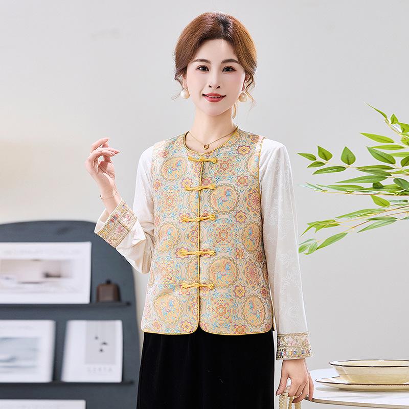 Versatile Chinese Frog Button Vest for Mother s Day - Elegant Song Brocade, Early Spring Style for Middle-Aged & Elderly Women. 3XL for 120-135 lbs жёлтый
Versatile Chinese Frog Button Vest for Mother s Day - Elegant Song Brocade, Early Spring Style for Middle-Aged & Elderly Women. 3XL for 120-135 lbs жёлтый
