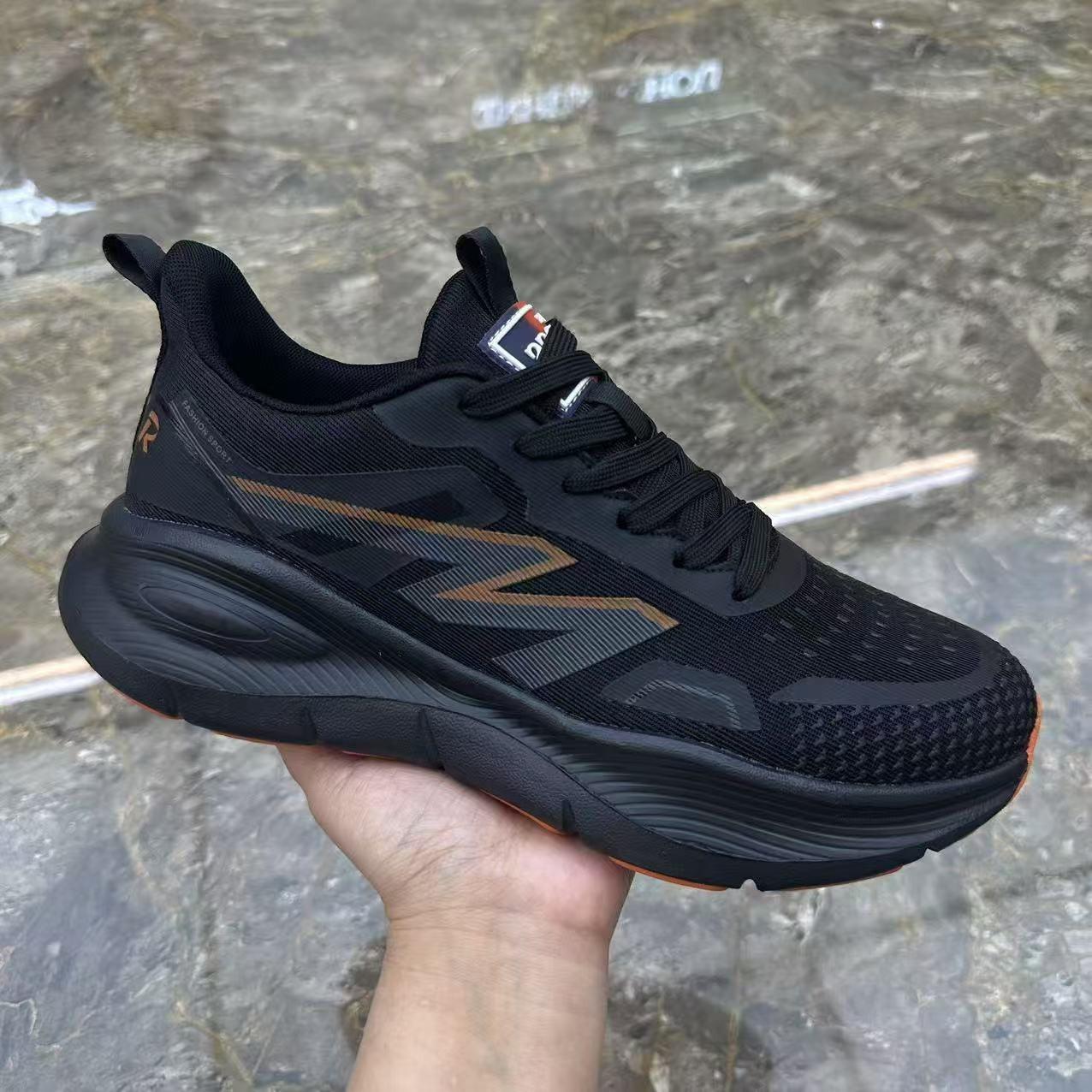 Summer new men s shoes lightweight soft-soled men s mesh casual shoes fashion trendy sports trend student running shoes 44
Summer new men s shoes lightweight soft-soled men s mesh casual shoes fashion trendy sports trend student running shoes 44