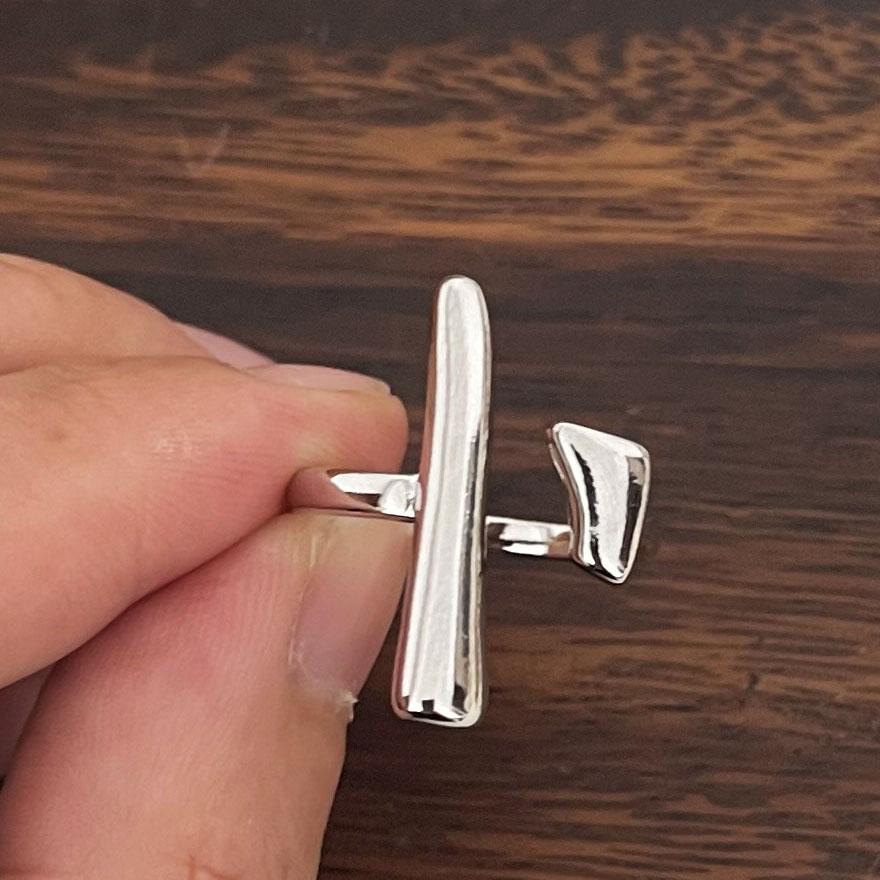 925 Sterling Silver Rings For Women Men Fine Jewelry Finger Adjustable Open SImple Strip Ring For Party Birthday Gift resizable
925 Sterling Silver Rings For Women Men Fine Jewelry Finger Adjustable Open SImple Strip Ring For Party Birthday Gift resizable