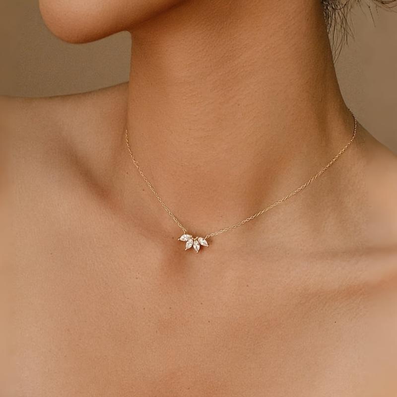 Minimalist Leaf & Petal Pendant Necklace with Synthetic Synthetic Zirconia, KC Golden Plated Elegant Delicate Chain for Women, Versatile Everyday & Pa золотистый
Minimalist Leaf & Petal Pendant Necklace with Synthetic Synthetic Zirconia, KC Golden Plated Elegant Delicate Chain for Women, Versatile Everyday & Pa золотистый